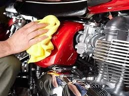 Motorkerékpár króm és fémalkatrészek kezelése