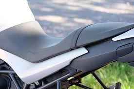 Motorkerékpár bőr és kárpitozás kezelése